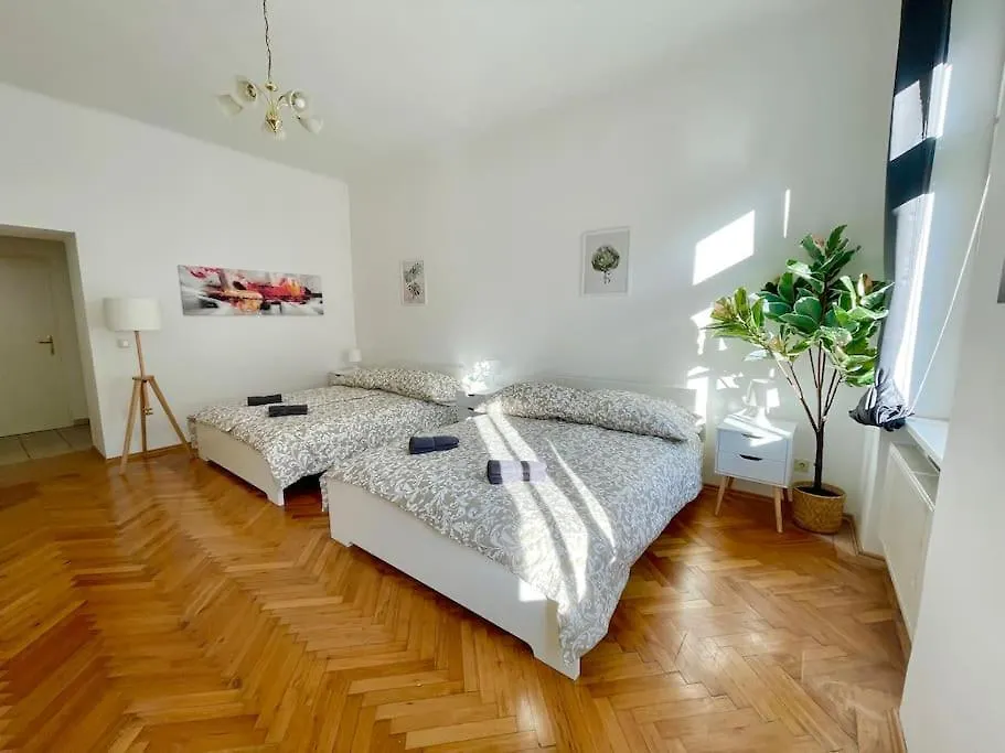 Sunny & Calm Stylish Flat Apartment Vienna